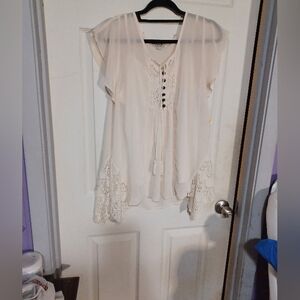 Elegant Cream Lace Trim Women's Top